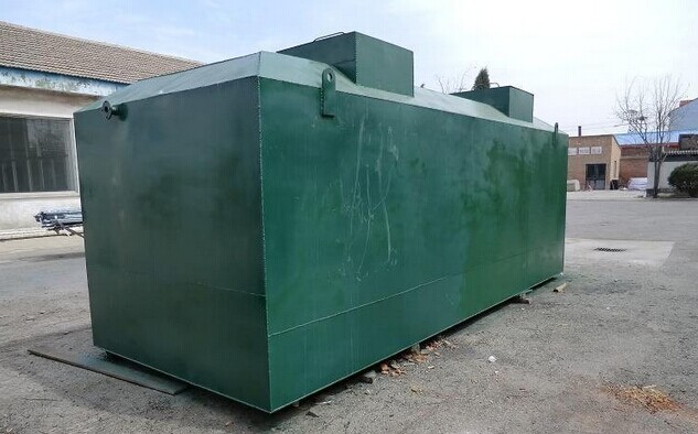 污水處理設(shè)備圖片